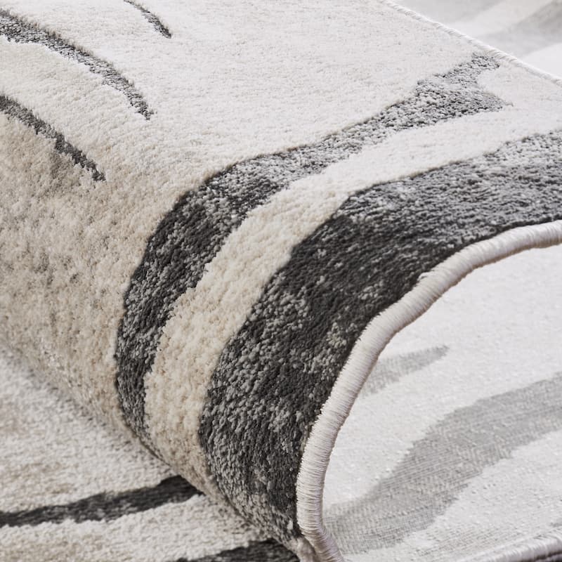 N Natori Serengeti Zebra Print Area Rug