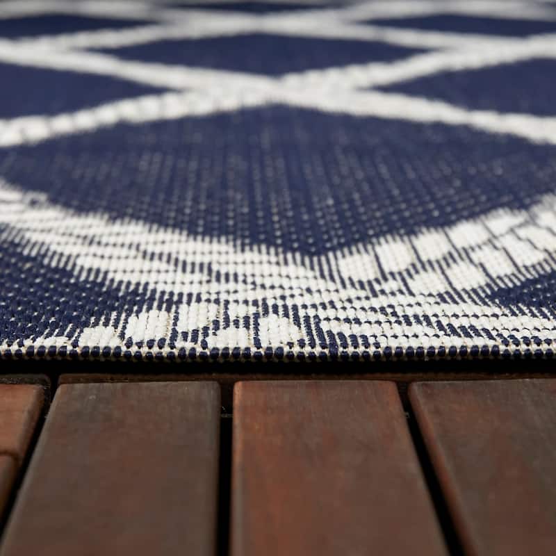 Doyle Nautical Trellis Indoor/Outdoor Area Rug