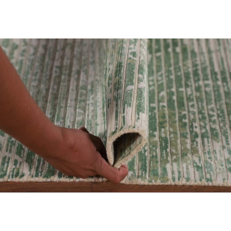 Striped Green Modern Abstract Accent Rug Handmade Wool Carpet - 2'8"x 4'9"