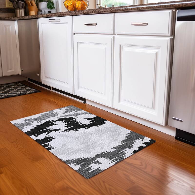 Machine Washable Indoor/ Outdoor Chantille Modern Boho Rug