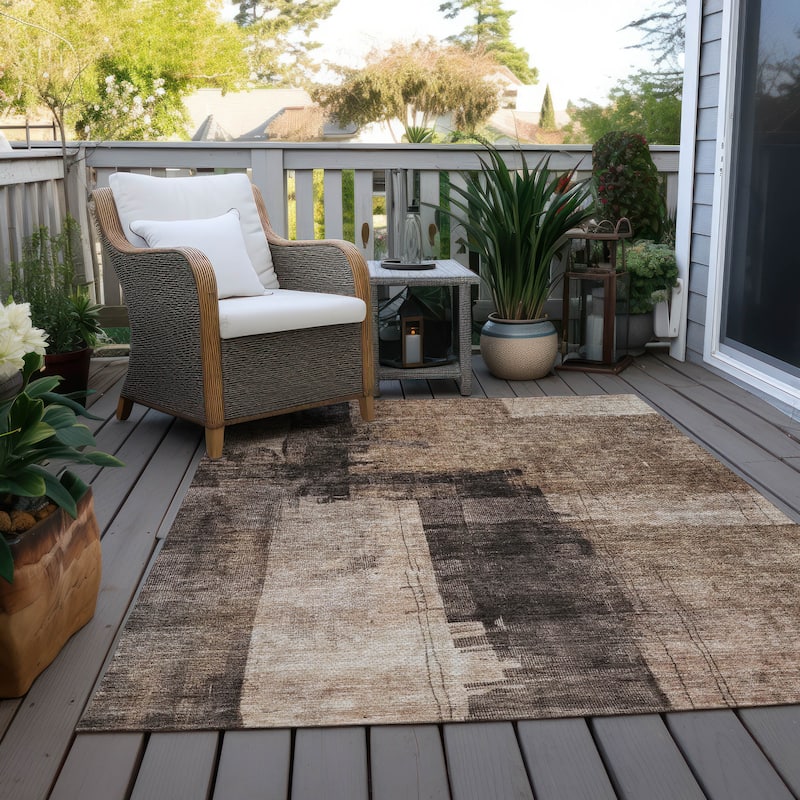 Machine Washable Indoor/ Outdoor Abstract Contemporary Chantille Rug