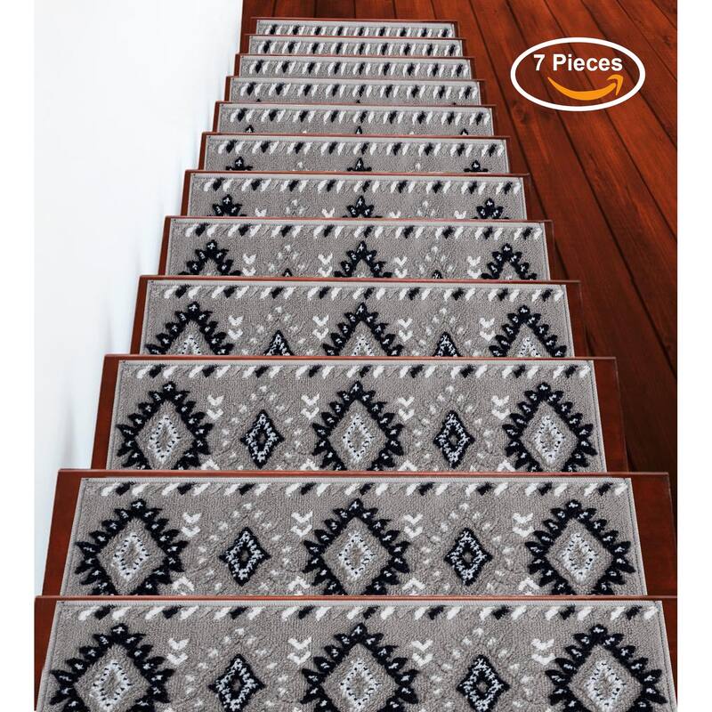 SussexHome Traditional PP Stair Treads (9 x 28 in.) - 7-PACK - Navy