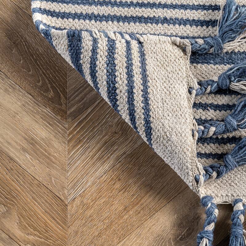Nuloom Rose Stripe Cotton Flatweave Tassel Area Rug
