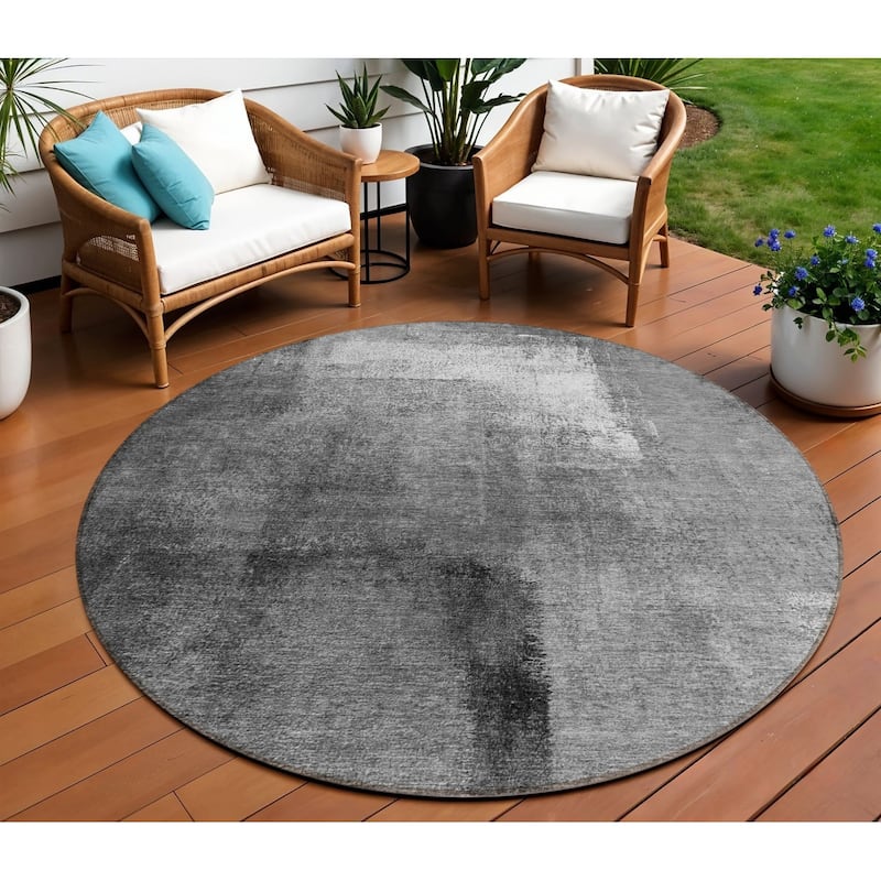 HomeRoots Abstract Transitional Rectangle Outdoor Rug - 8' Round