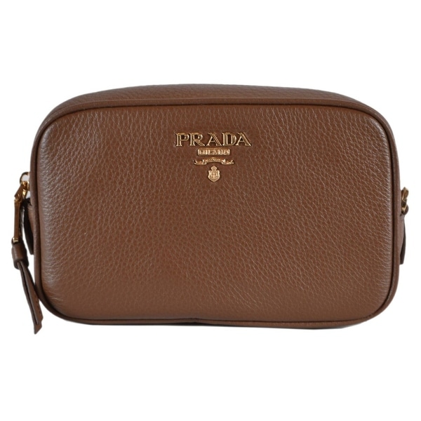 Shop Prada Women&#39;s 1ND007 Brown Textured Grain Leather Metal Logo Cosmetic Bag - Beige/Brown ...