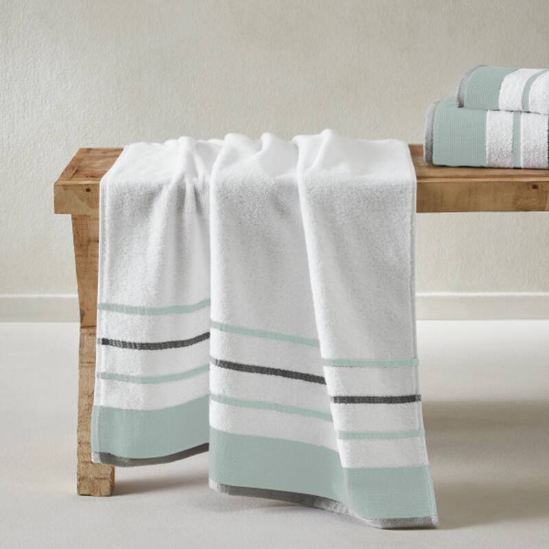 Linery & Co. Luxury Cotton Decorative Towel Set.