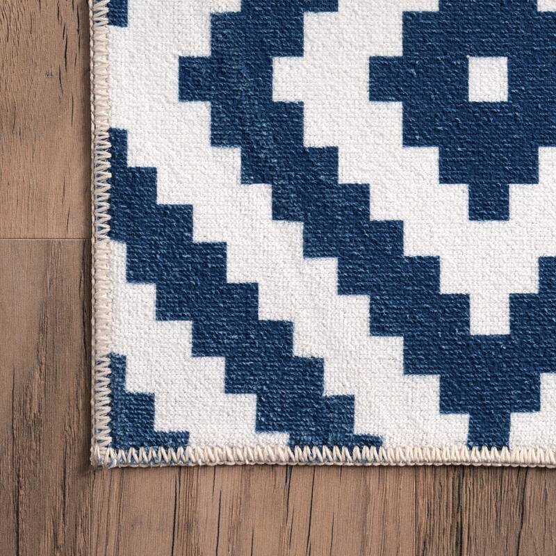 Nuloom Kellee SpinClean Machine Washable Modern Diamonds Area Rug