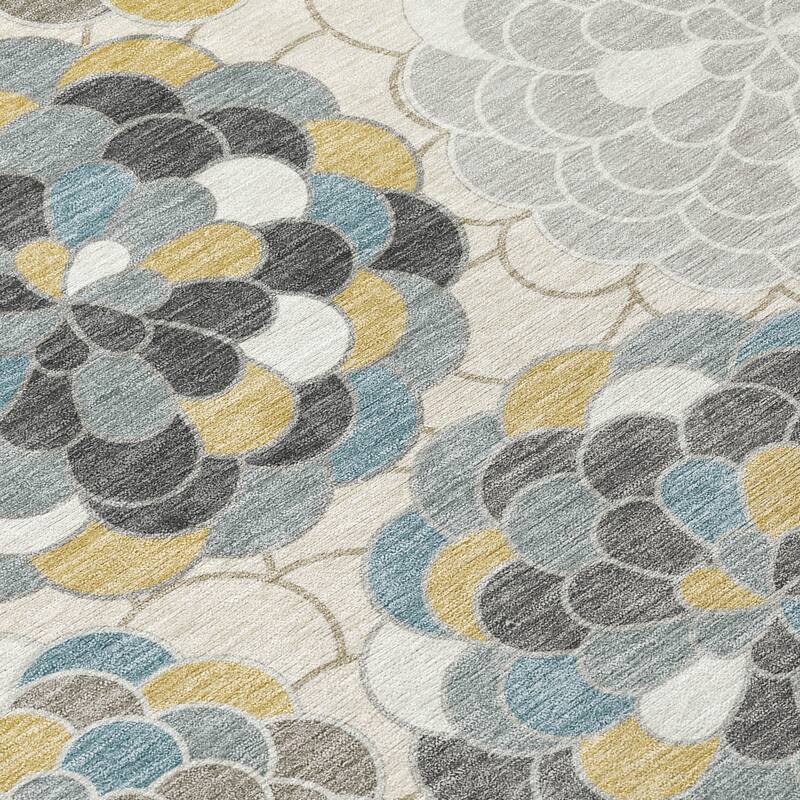 Machine Washable Indoor/ Outdoor Mosaic Cluster Chantille Rug