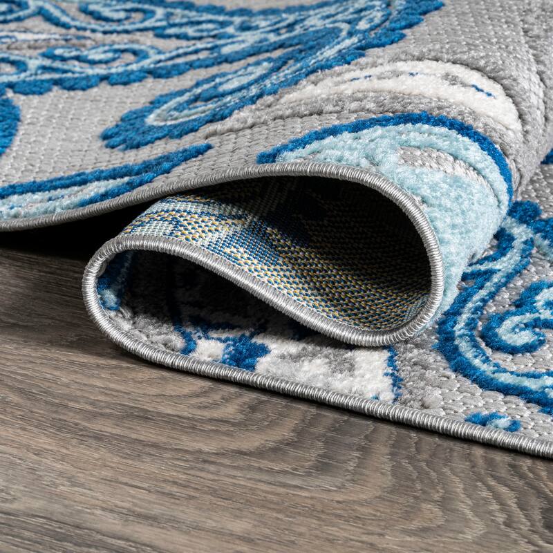 JONATHAN Y Gordes Paisley High-Low Indoor/Outdoor Area Rug