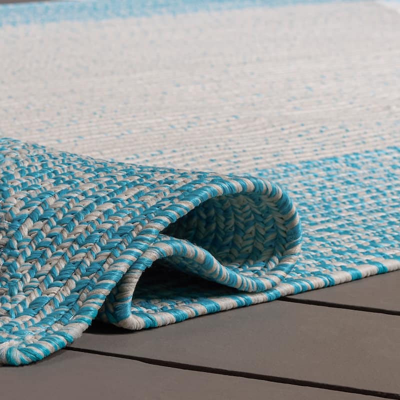 SAFAVIEH Handmade Braided Eiry Washable Indoor/Outdoor Rug - Weather Resistant & Easy Cleaning