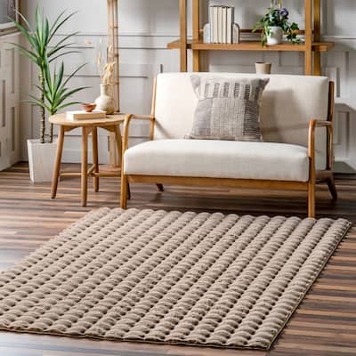 Nuloom Jeni Solid Plush Machine Washable Area Rug