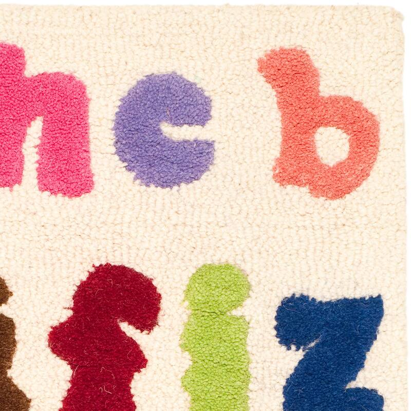 SAFAVIEH Handmade Kids Regiene Wool Rug