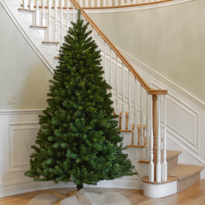 National Tree Company 7.5 ft. North Valley Spruce Hinged Tree - 7.5 Foot - 7.5 Foot - Green