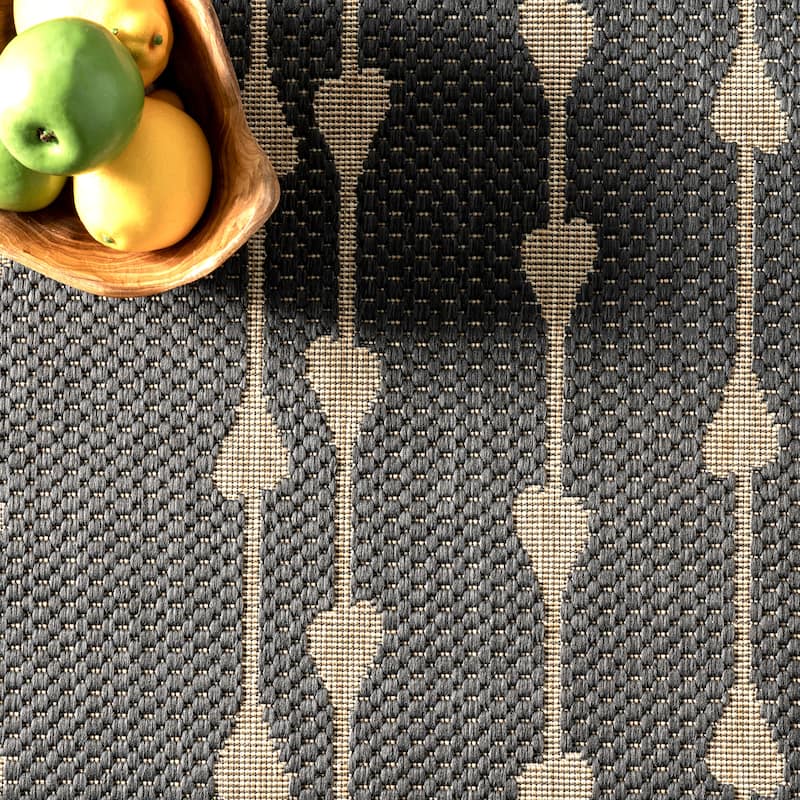 Nuloom Kiernan Vertical Teardrop Stripe Indoor/Outdoor Area Rug