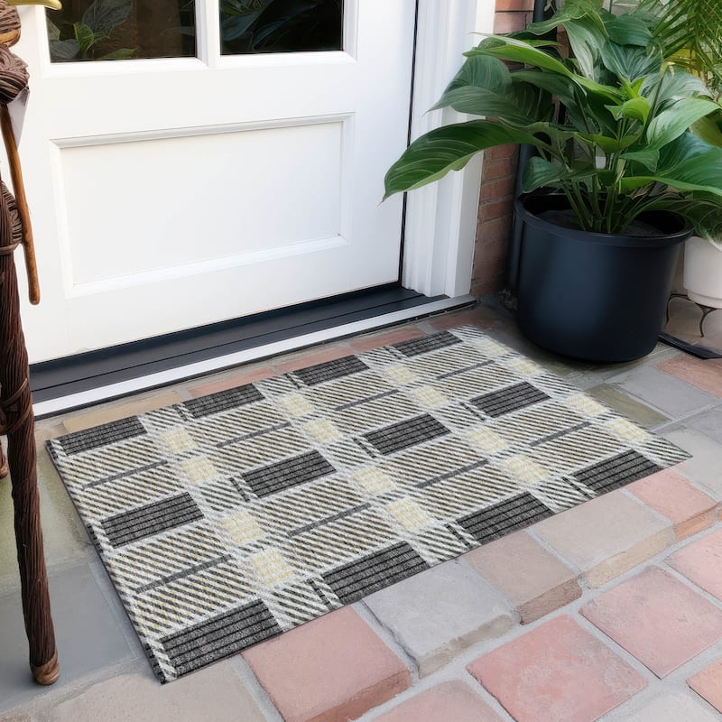 Machine Washable Indoor/ Outdoor Geometric Stripe Chantille Rug - Gray - 1'8" x 2'6"