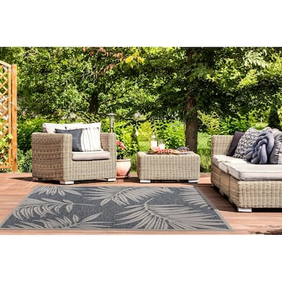 World Rug Gallery Contemporary Floral Indoor/Outdoor Area Rug