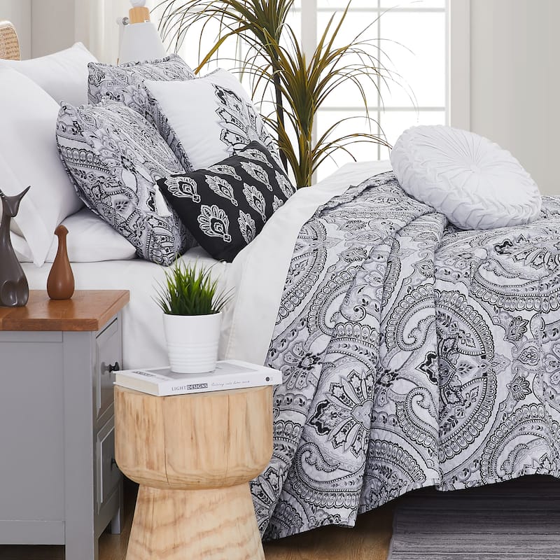 Pure Melody 6 piece Quilt Bedding Set