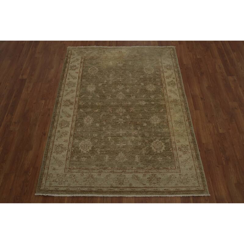 Hand Knotted Oriental 100% Wool Carpet Traditional Floral Green Peshawar Area Rug - 5' 8'' X 4' 2''
