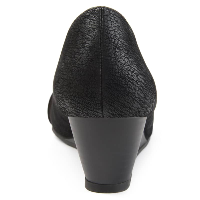 Journee Collection Women's Graysn Comfort Insole Slip On Round Toe Wedge