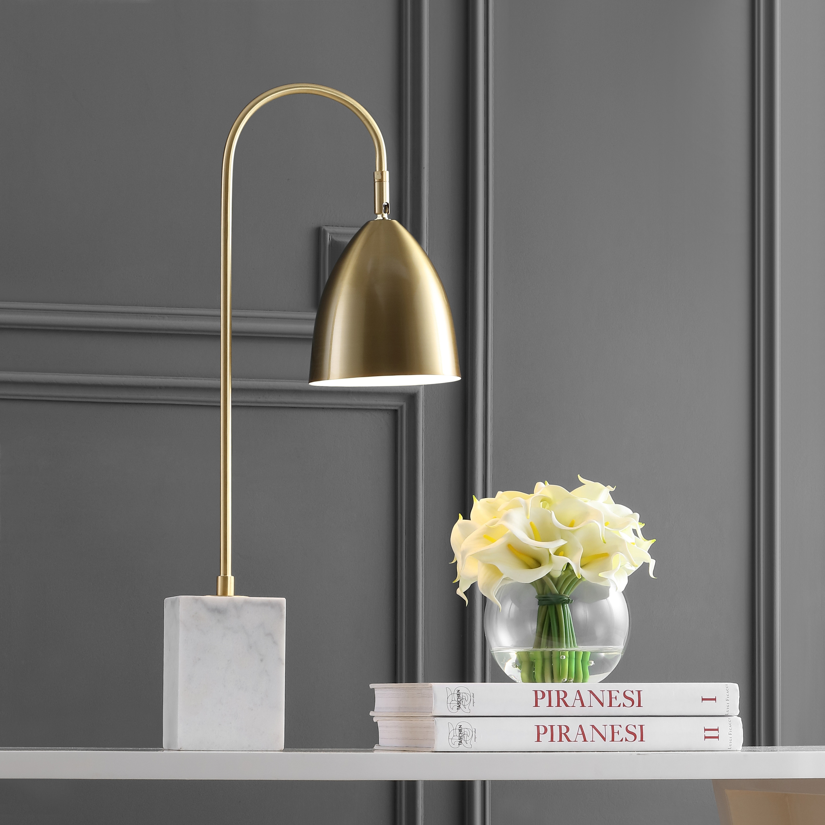 JONATHAN Y Vaughn 26" Gold Arched Metal with Marble Base LED Table Lamp, Brass Gold/White