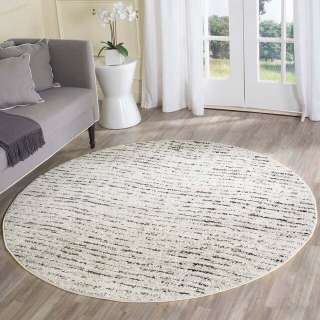 SAFAVIEH Adirondack Alberta Vintage Abstract Rug - 6' Round - Ivory/Silver