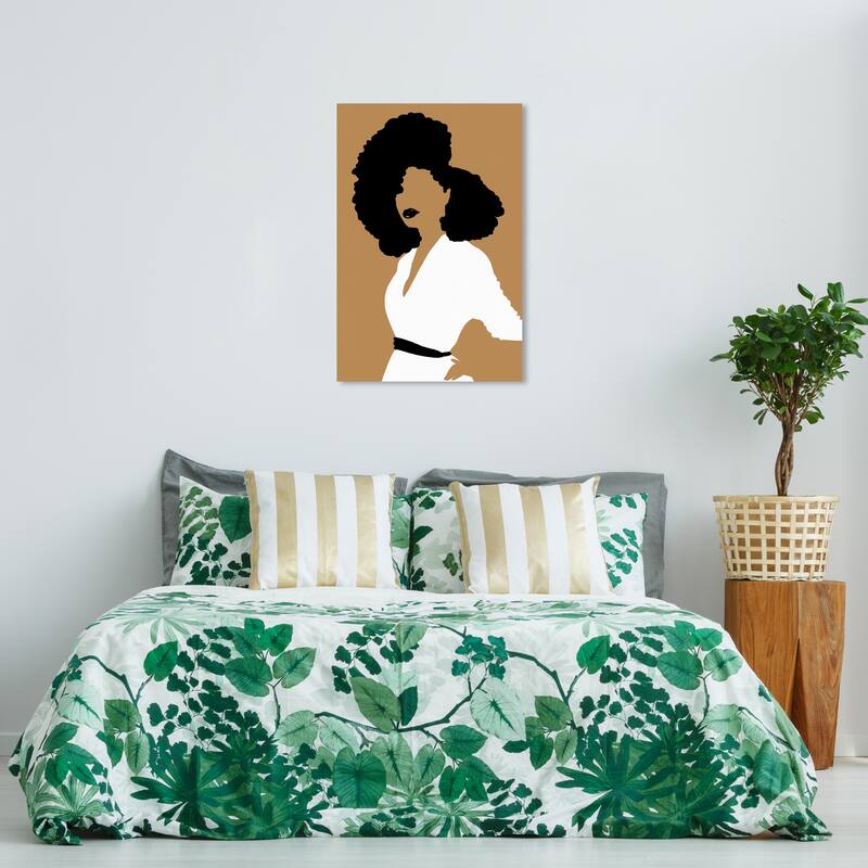 Wynwood Studio Fashion and Glam 26761 Glorious White and Modern & Contemporary Wall Art Canvas Print - 36 x 24