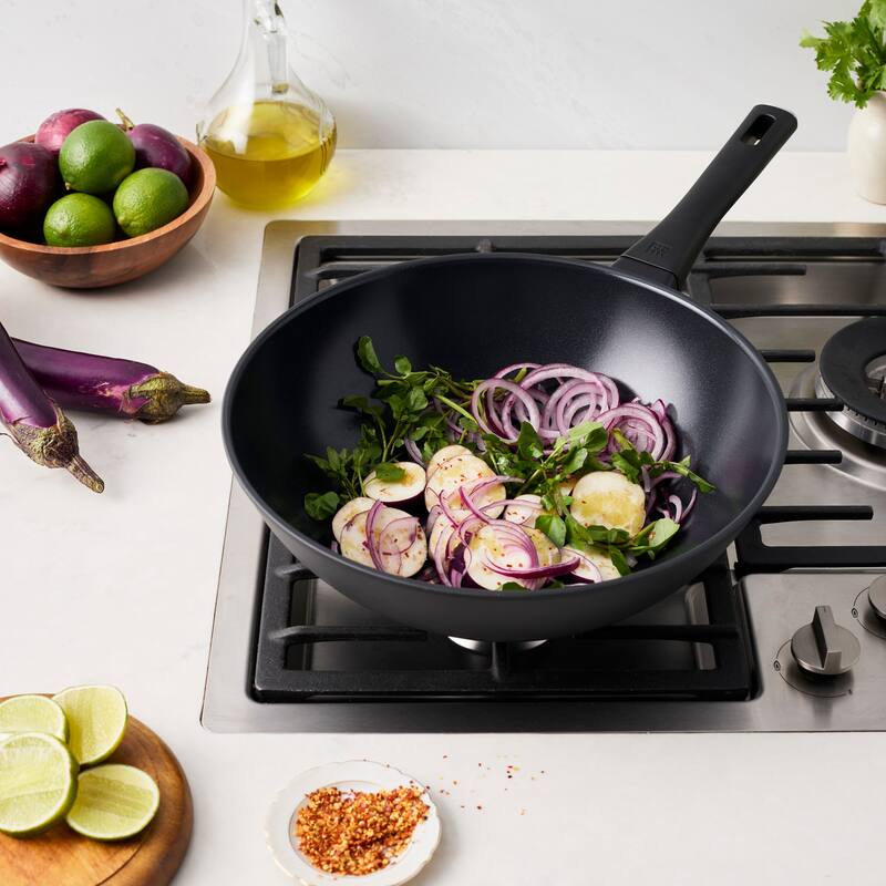 ZWILLING Madura Plus Ceramic 12-inch Aluminum Stir Fry Pan Ceramic Nonstick - Black