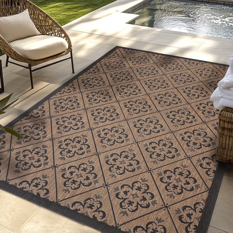 Gertmenian Solterra Bohemian Moroccan Global Weather Resistant Polypropylene Flatweave Indoor/ Outdoor Area Rug Collection