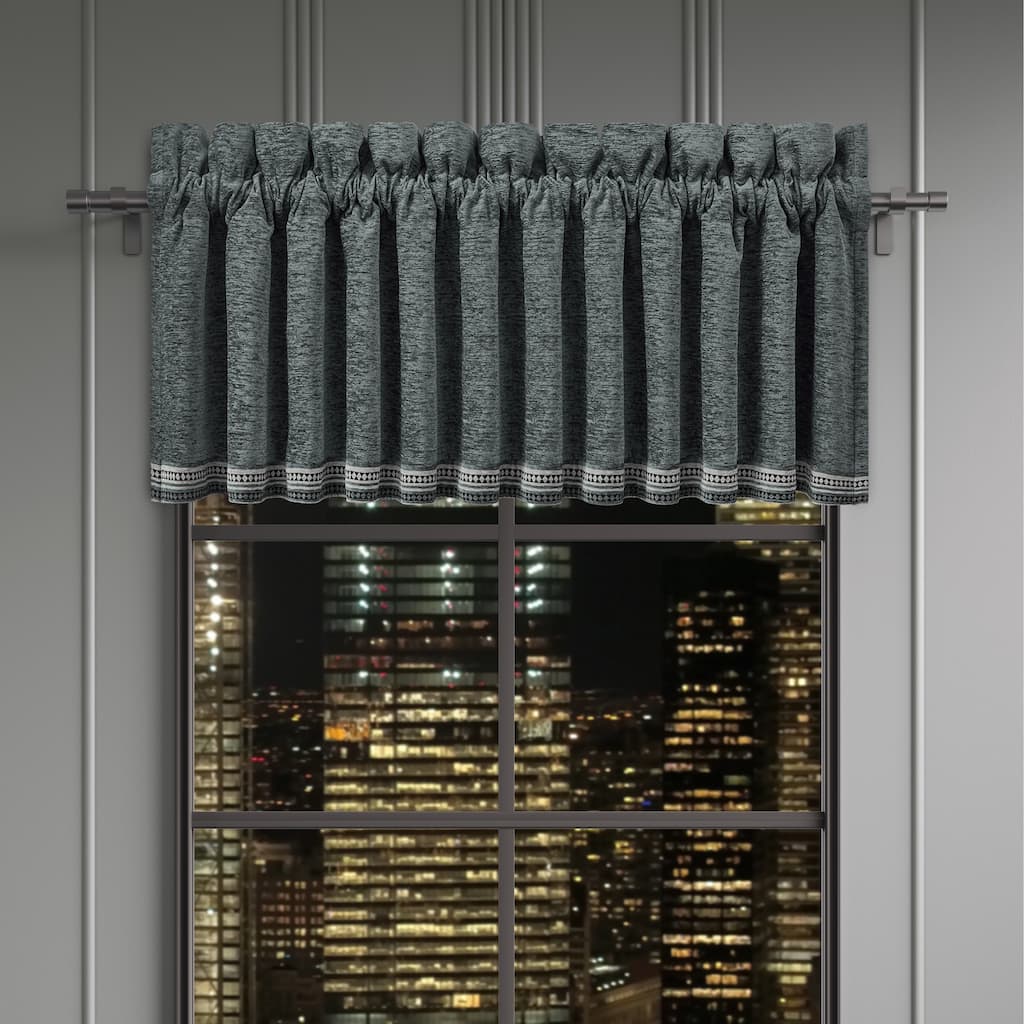J. Queen New York Parallel Window Straight Valance