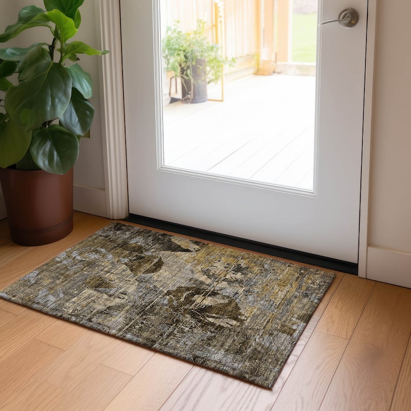 Machine Washable Indoor/ Outdoor Abstract Leaves Chantille Rug - Mocha - 1'8" x 2'6"