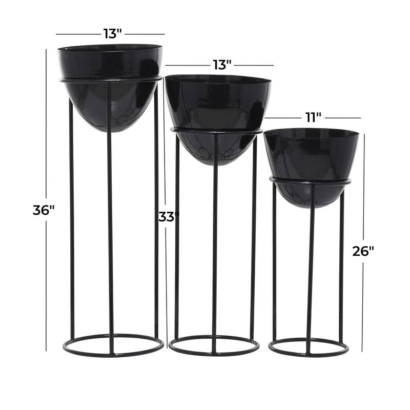 CosmoLiving by Cosmopolitan Black Metal Indoor Outdoor Planter with Removable Stand (Set of 3)