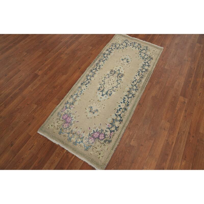 Hand Knotted Oriental 100% Wool Carpet Traditional Floral Beige & Ivories Kerman Runner Rug - 5' 4'' X 2' 2''