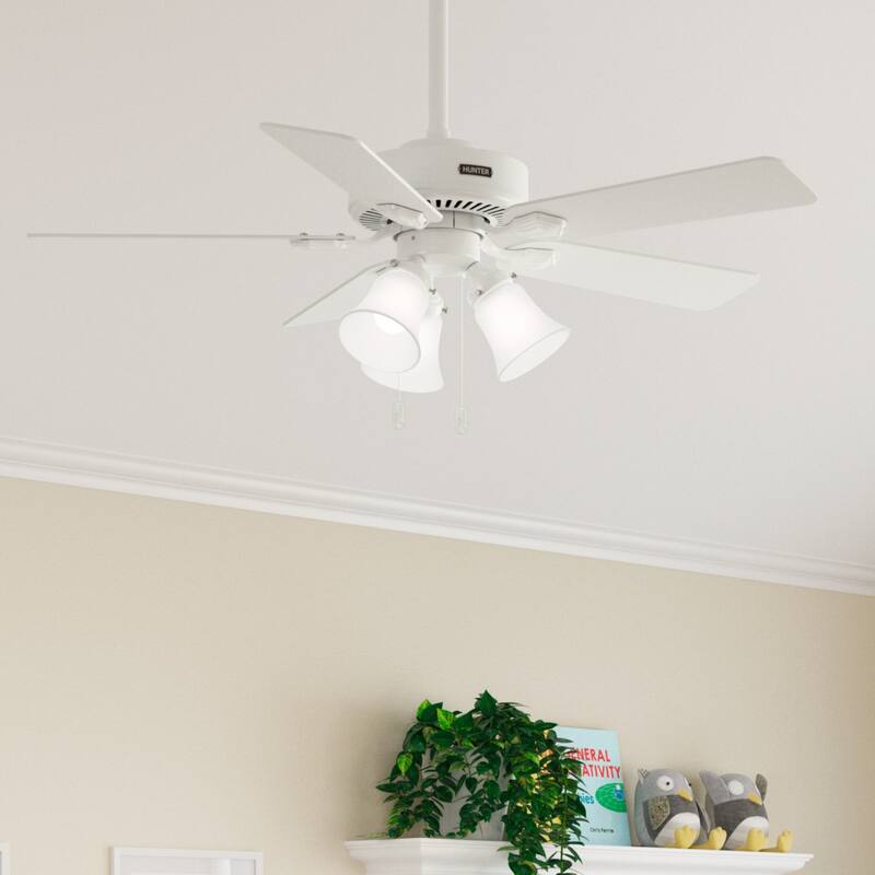 Hunter 44" Swanson Ceiling Fan with LED Light Kit & Pull Chain - Casual Traditional - 4 Speed DC Motor - ENERGY STAR! - 3 Light - Fresh White