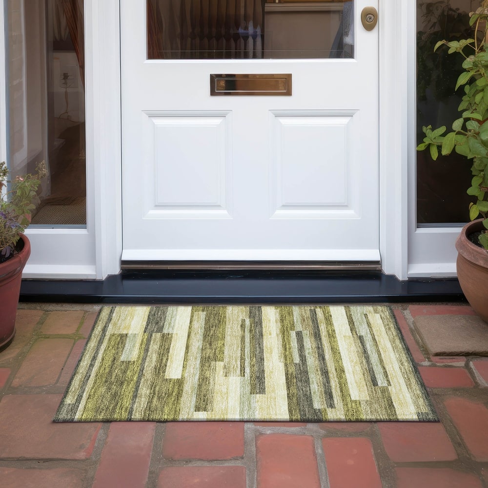 Machine Washable Indoor/ Outdoor Modern Stripes Chantille Rug