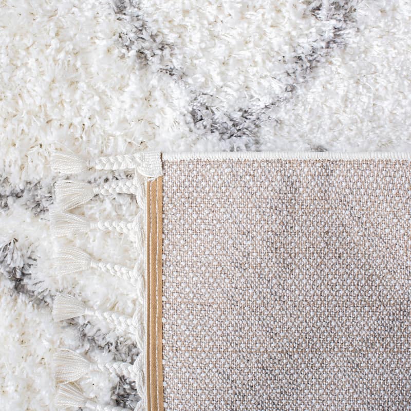 SAFAVIEH Pro Lux Shag Dottie Moroccan Tassel 2.4-inch Thick
