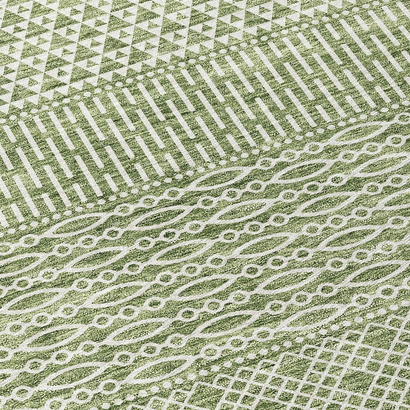 Machine Washable Indoor/ Outdoor Modern Stripes Chantille Rug