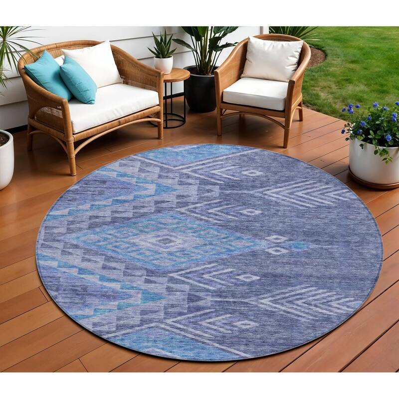 HomeRoots Southwestern Transitional Rectangle Outdoor Rug - 8' Round