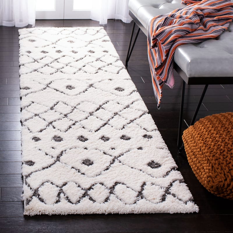 SAFAVIEH Sparta Shag Albertina 1.2-inch Thick Rug - 2'3" x 8' Runner - Ivory/Grey