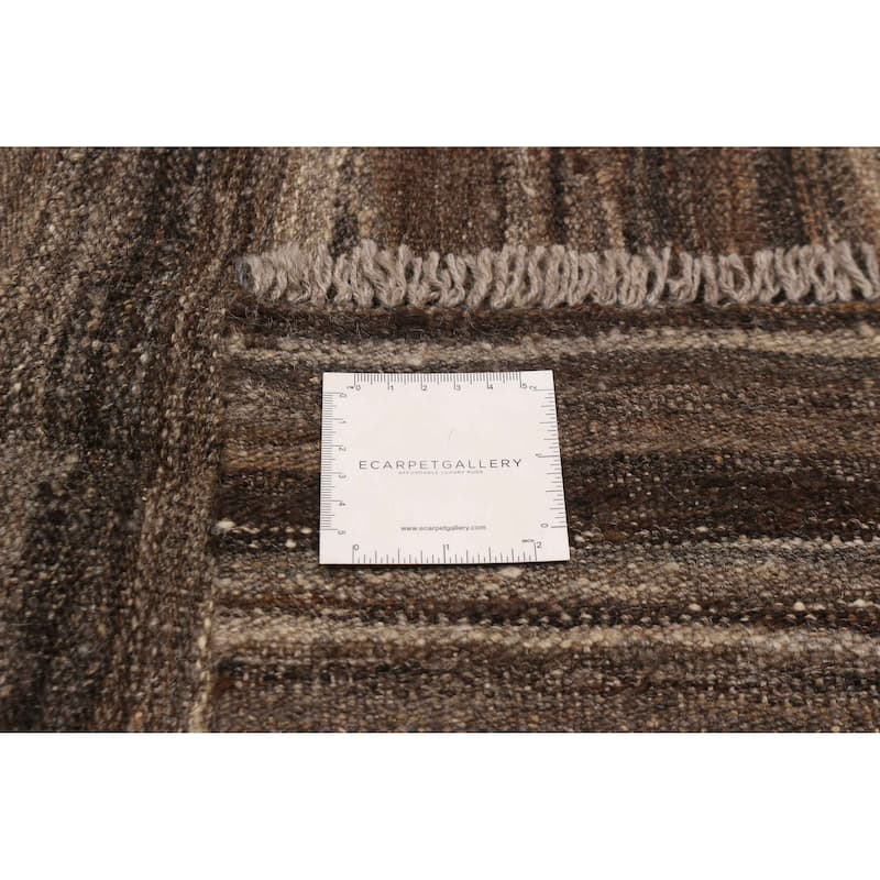 Sivas Brown Kilim 6'8" x 9'8" - 6'8 x 9'8