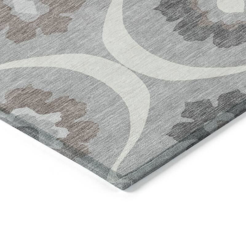 HomeRoots Medallion Transitional Rectangle Outdoor Rug