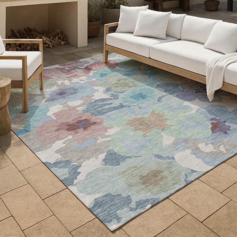 Machine Washable Indoor/ Outdoor Floral Bonnet Chantille Rug - Silver - 5' x 7'6"