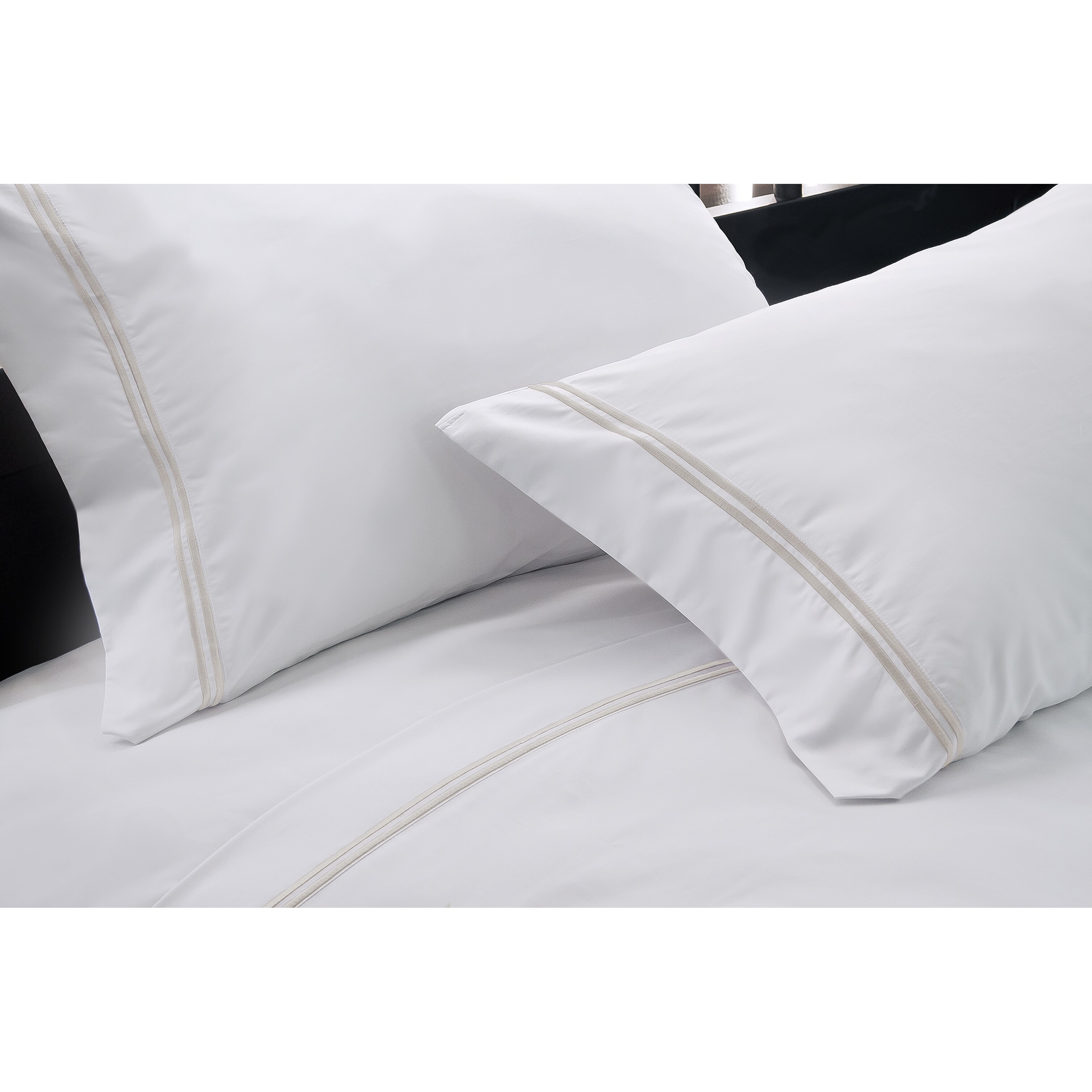 Hotel Suite 4-piece 1200 Thread Count Cotton-rich Embroidery Bed Sheet Set