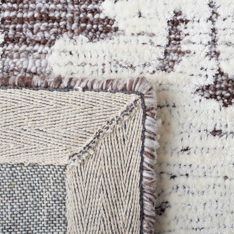 SAFAVIEH Handmade Soho Krystin Modern Abstract Rug