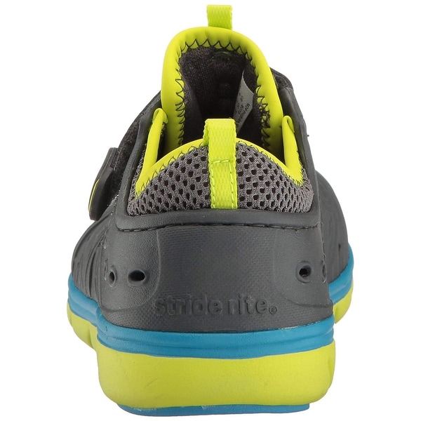 stride rite rubber shoes