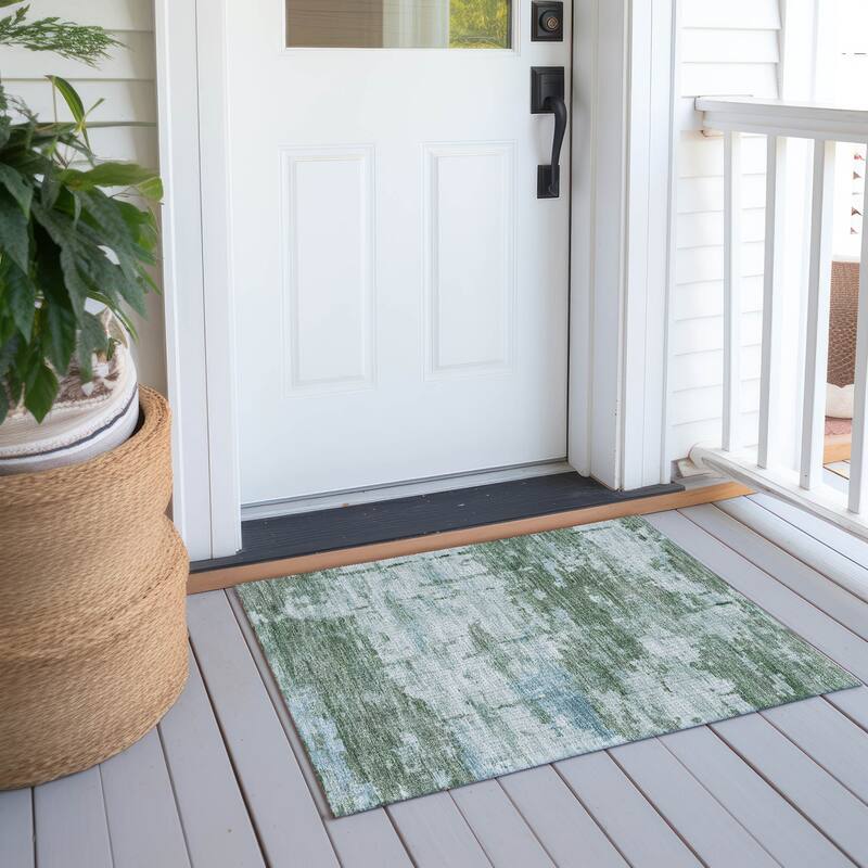 Machine Washable Indoor/ Outdoor Crouppen Modern Chantille Rug - Aloe - 1'8" x 2'6"