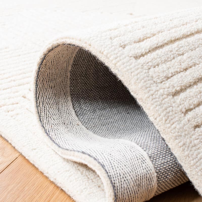 SAFAVIEH Handmade Textural Nane Wool Rug