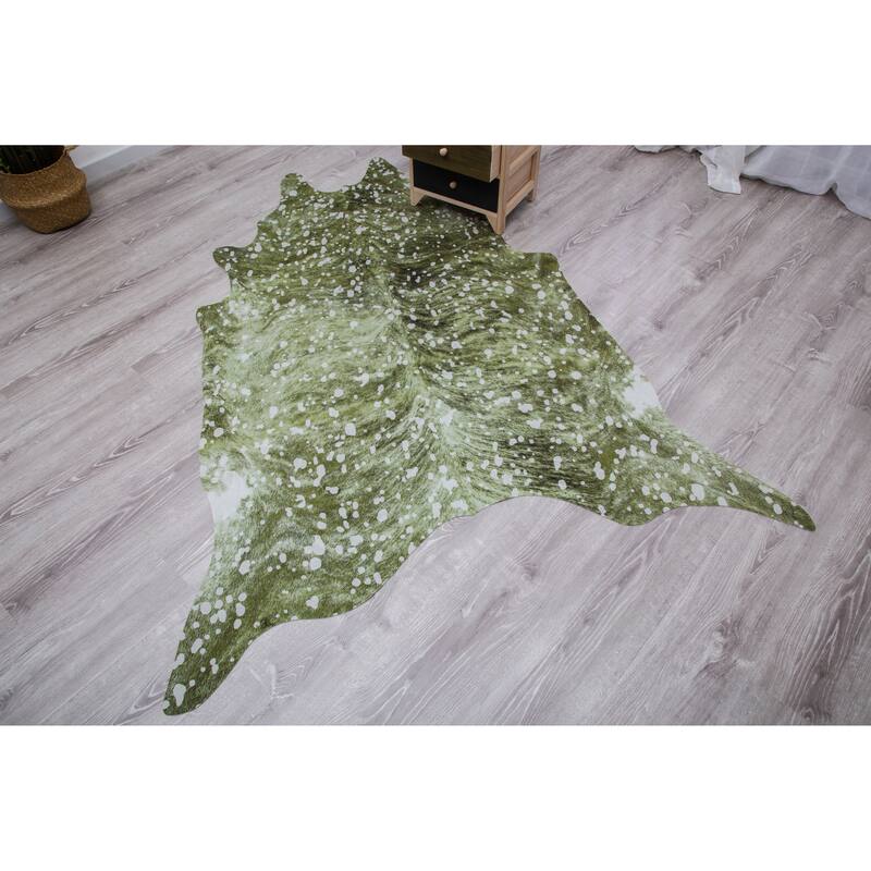 Rio Collection Faux Cowhide Printed Rug with Foil Accents
