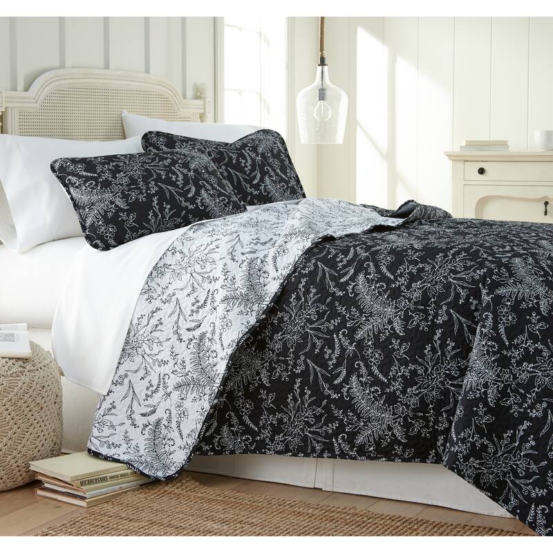 Vilano Ultra-Soft Lightweight WinterBrush 3-piece Quilt and Sham Set - Black - Twin - Twin XL