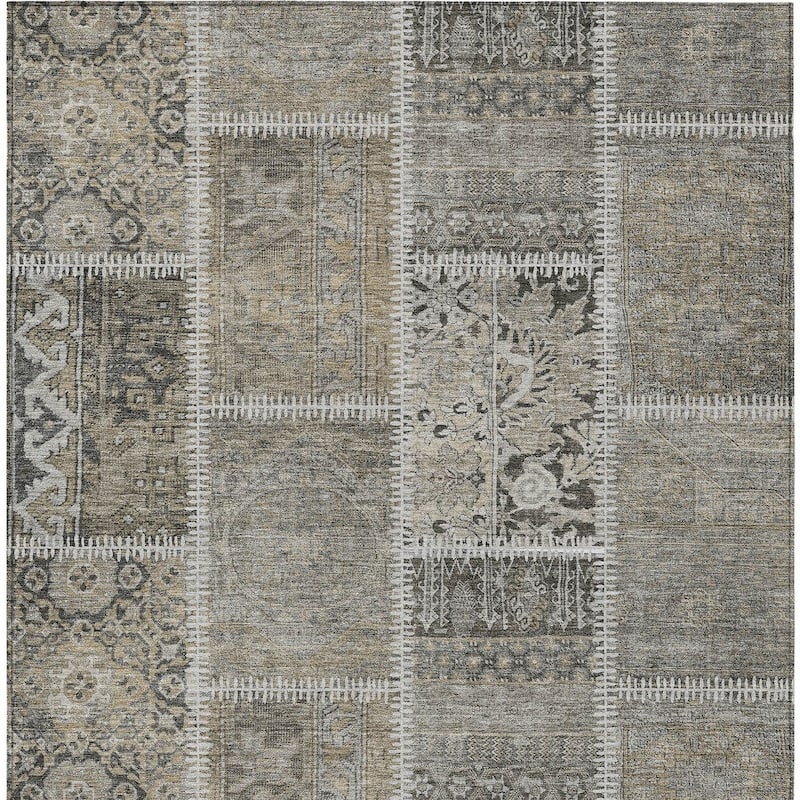 HomeRoots Patchwork Transitional Rectangle Outdoor Rug