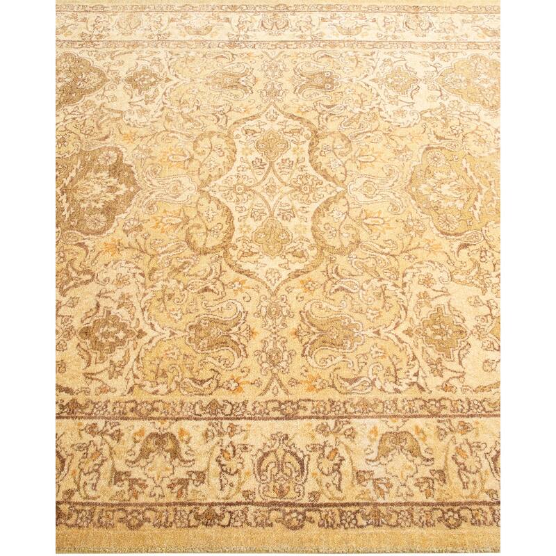 Overton Handknotted Wool Traditional Oriental Green Area Rug - 4' x 6'